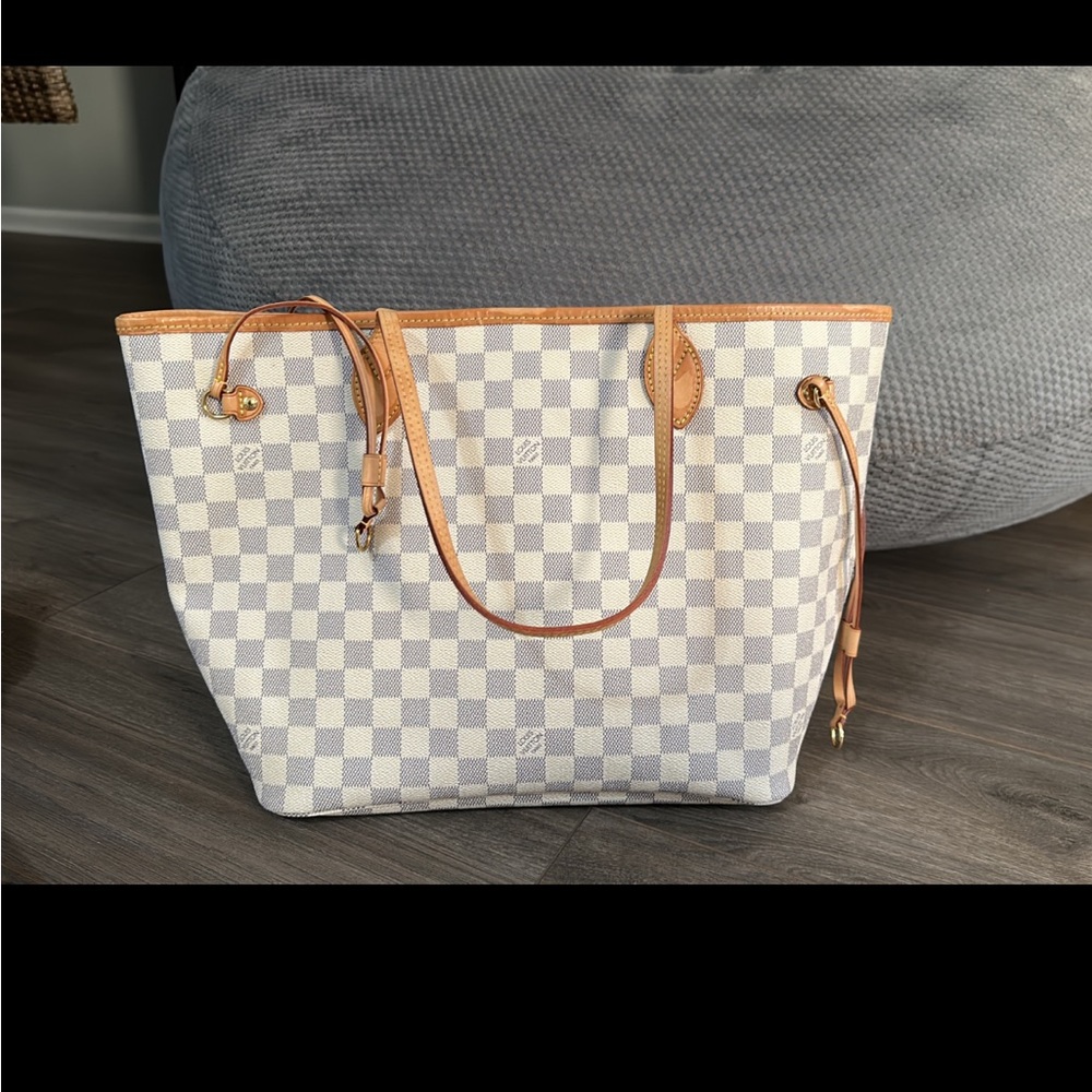 Authentic Louis Vuitton, MM never full, damier Azur, rose ballerine